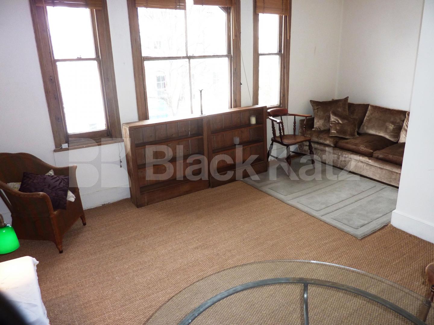 			INCLUSIVE OF ALL BILLS!, 2 Bedroom, 1 bath, 1 reception Flat			 St Lukes Road, PORTOBELLO/WESTBOURNE PARK W11